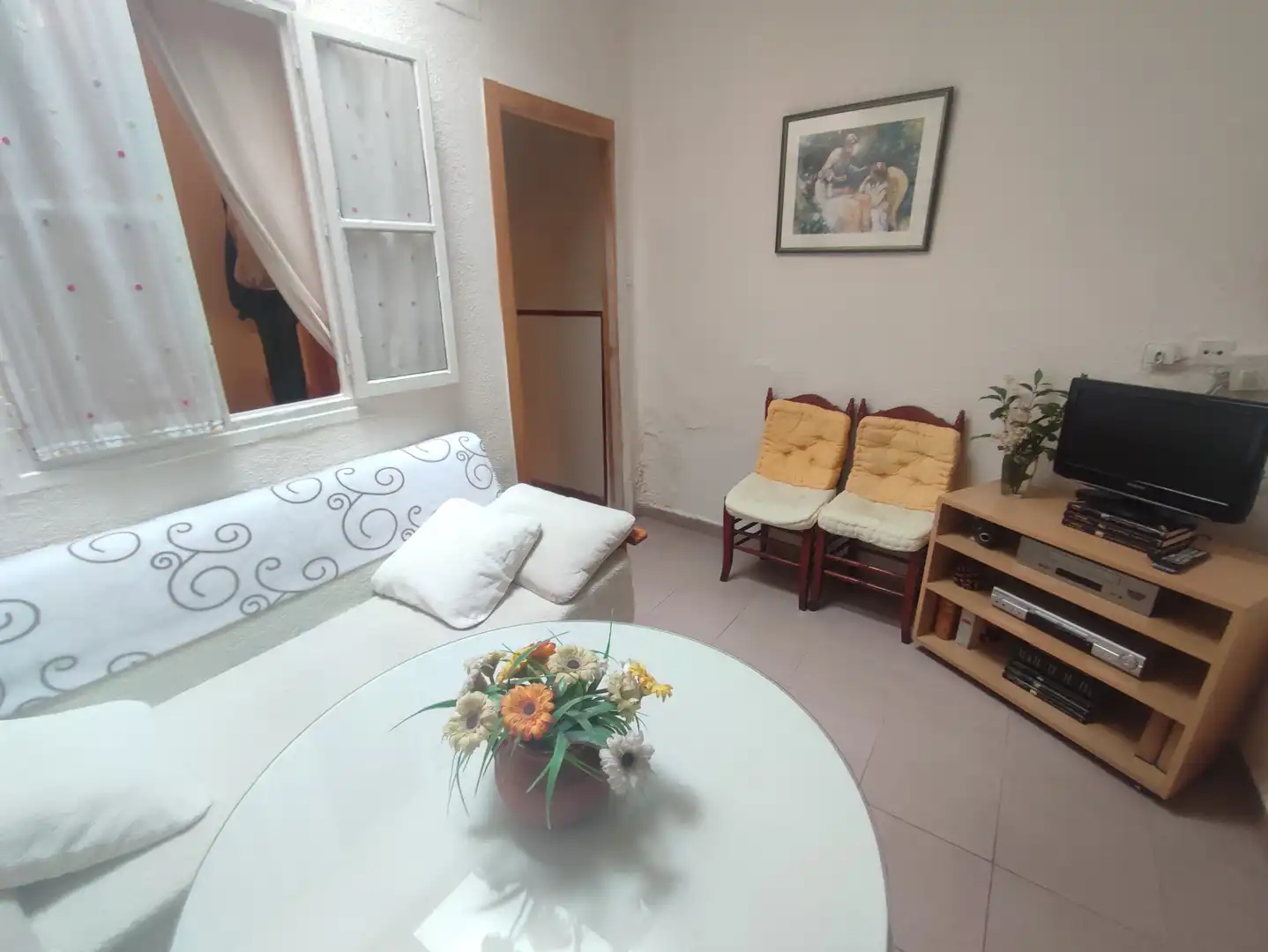 Sala d'estar de Casa o xalet en venda en Medina del Campo amb Terrassa i Moblat