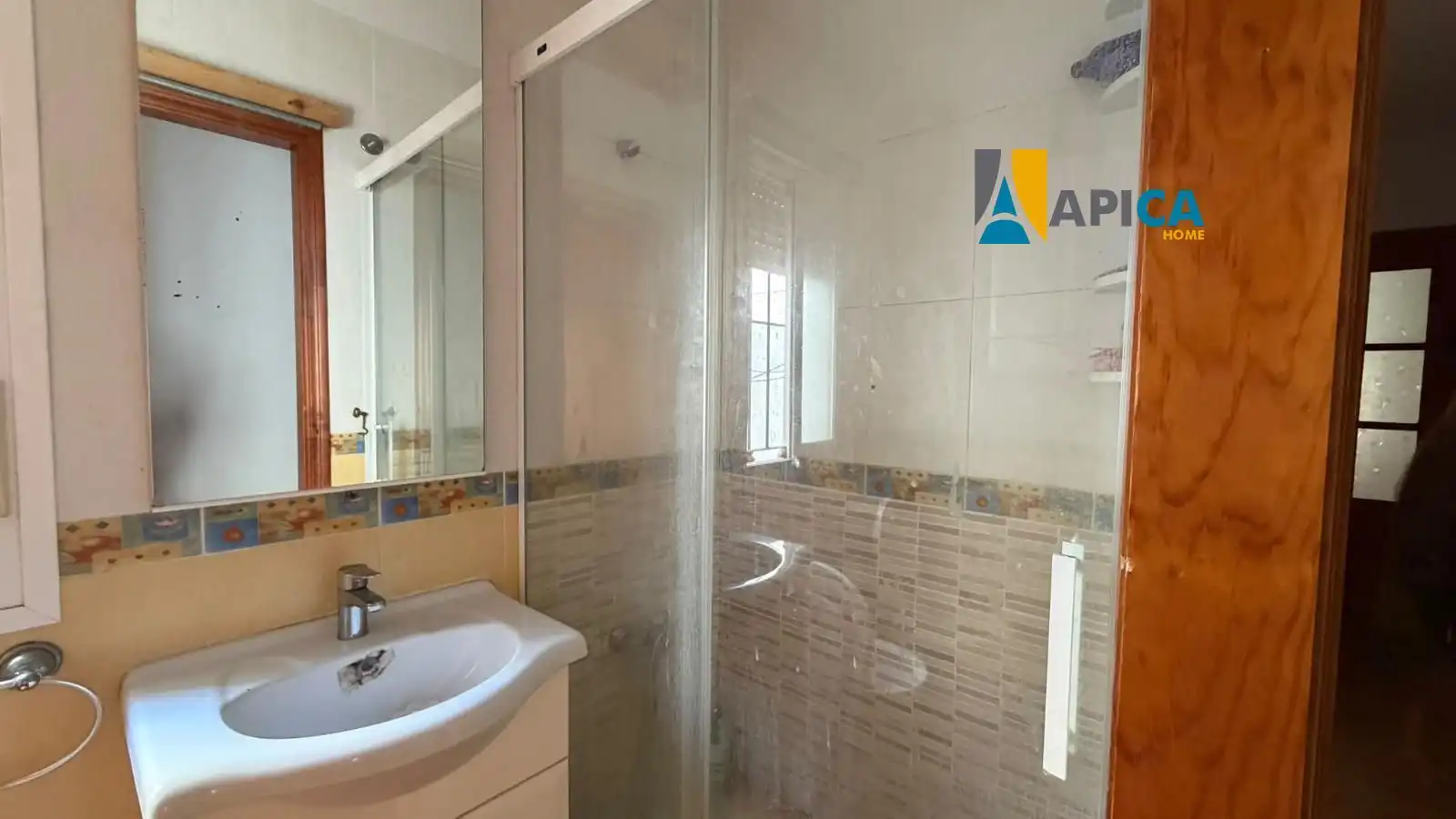 Baño de Piso en venta en Chiclana de la Frontera con Terraza, Trastero y Amueblado