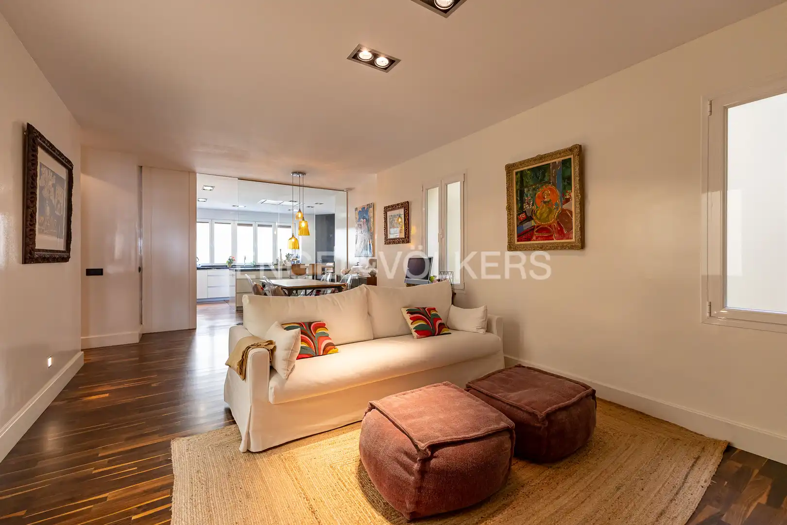 Living room of Flat for sale in Madrid  with Air Conditioner, Heating and Parquet flooring