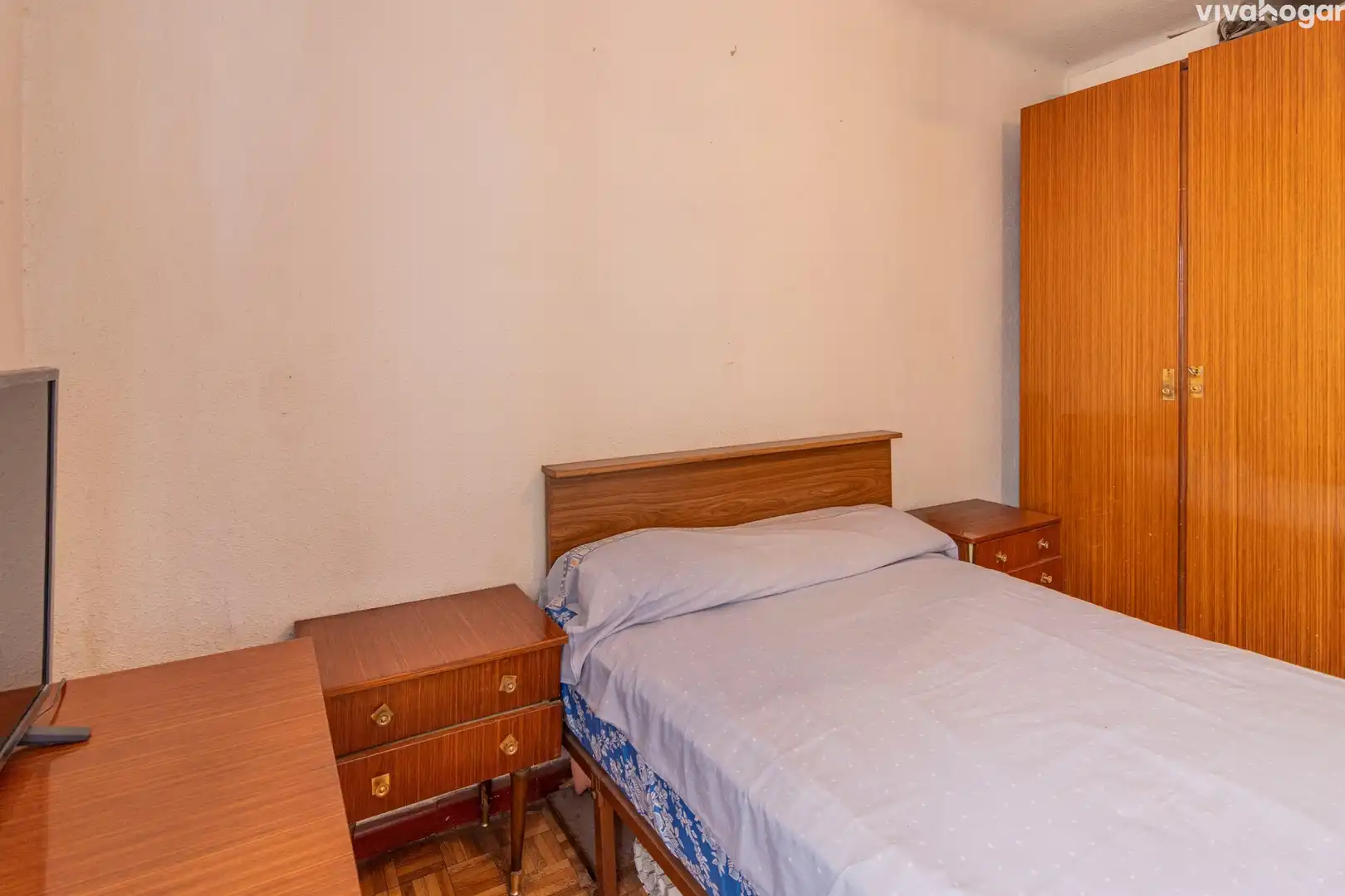 Habitación de Piso en venta en Madrid con Terraza