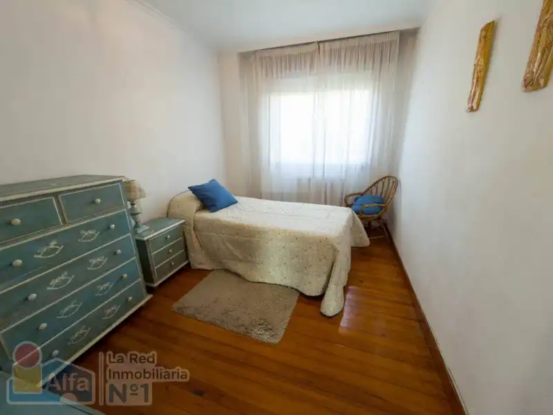 Casa adosada en venda a Salgueira - O Castaño