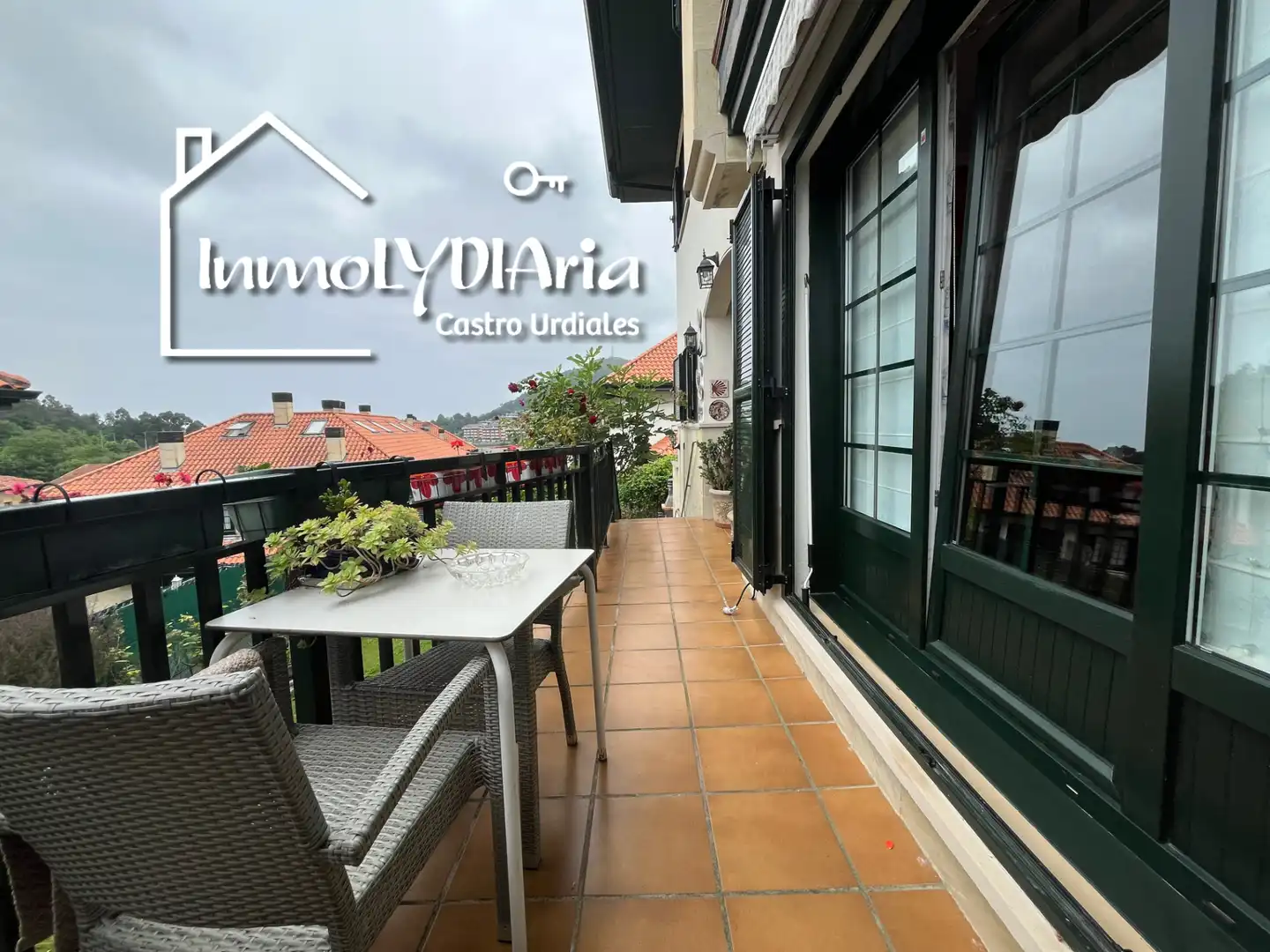 Terraza de Casa o chalet en venta en Castro-Urdiales con Calefacción, Jardín privado y Parquet