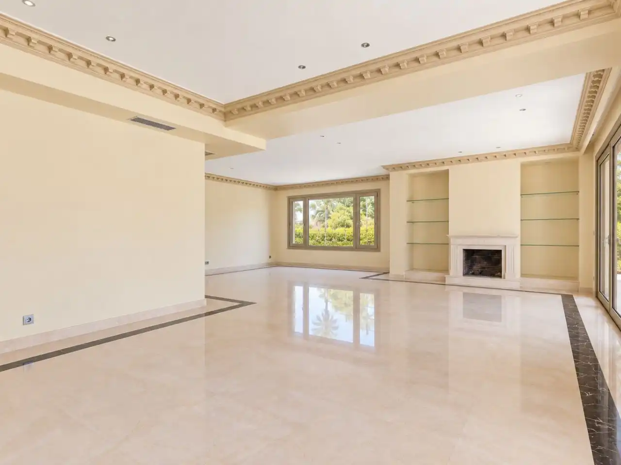 Sala d'estar de Casa o xalet en venda en Las Lomas