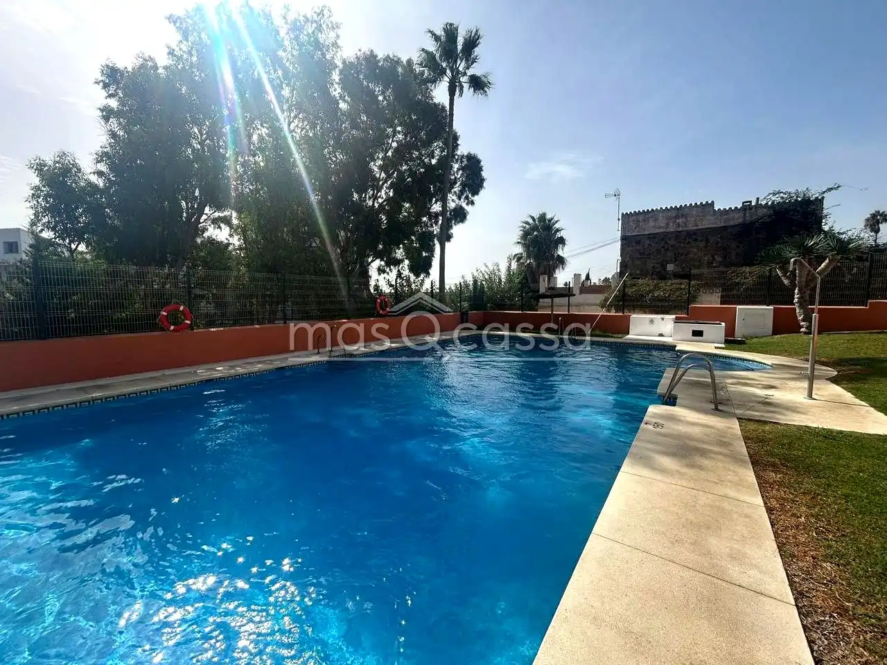 Piscina de Pis en venda en Manilva amb Terrassa i Moblat