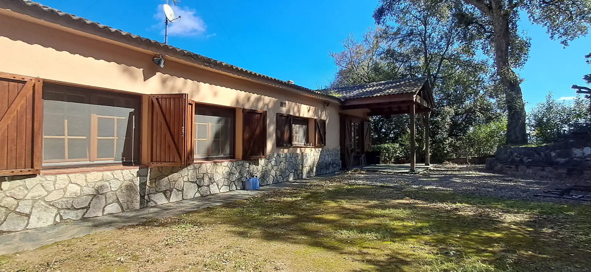 Außenansicht von Country house zum Verkauf in Sant Pere de Vilamajor mit Klimaanlage, Heizung und Privatgarten