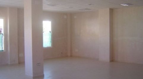 Foto 3 von Geschaftsraum zum Verkauf in Calle Almijara, 18, Centro, Bormujos