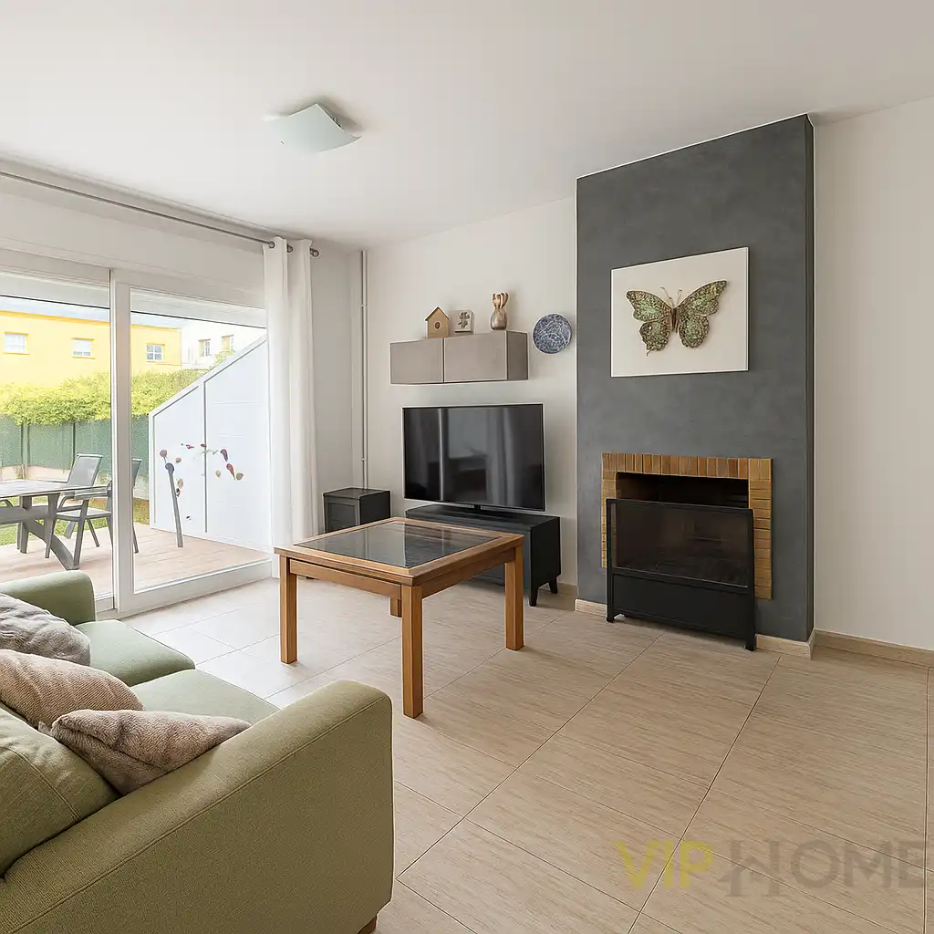 Sala de estar de Casa adosada en venta en Santa Cristina d'Aro con Calefacción, Terraza y Trastero