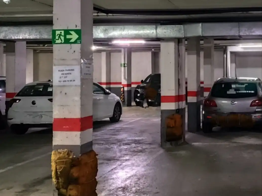 Individuale in vendita a Alcalde Martínez de Ecija 40, imagen 2