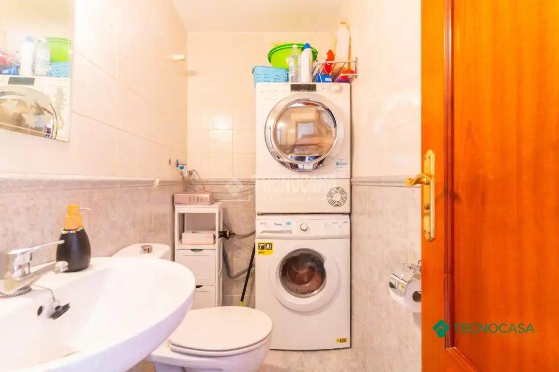 Bathroom of Duplexes for sale in Roquetas de Mar  with Air Conditioner and Terrace