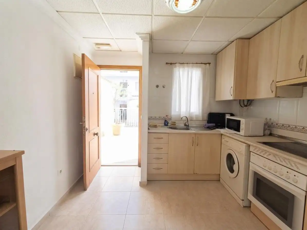 Appartement compact avec terrasse à vendre à Los Collados-Los Geraneos, imagen 4