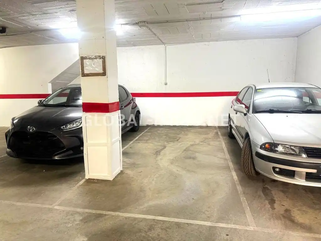 Parkplatz zum Verkauf in Carrer de València
