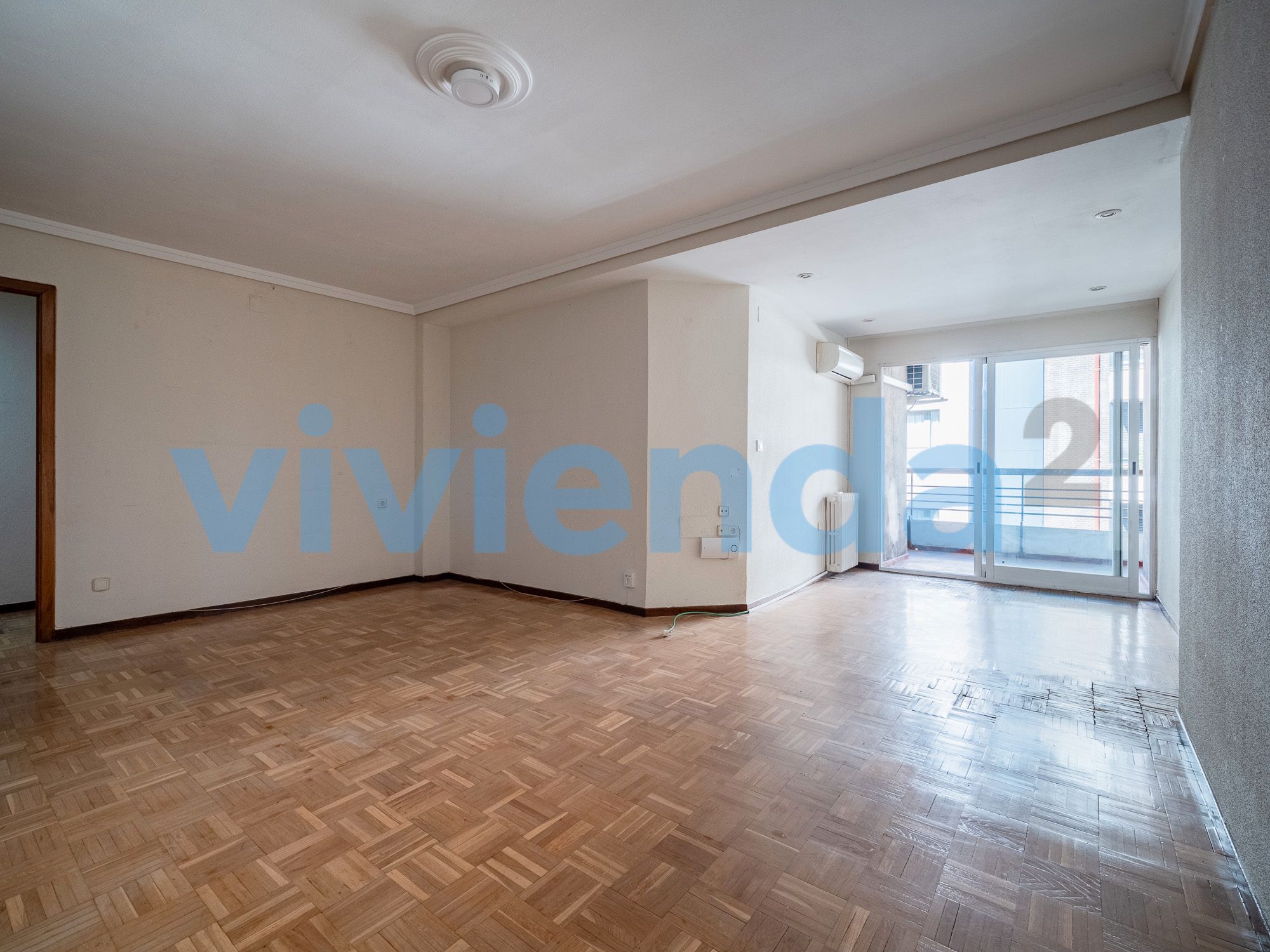 Living room of Flat for sale in  Madrid Capital  with Air Conditioner, Heating and Terrace