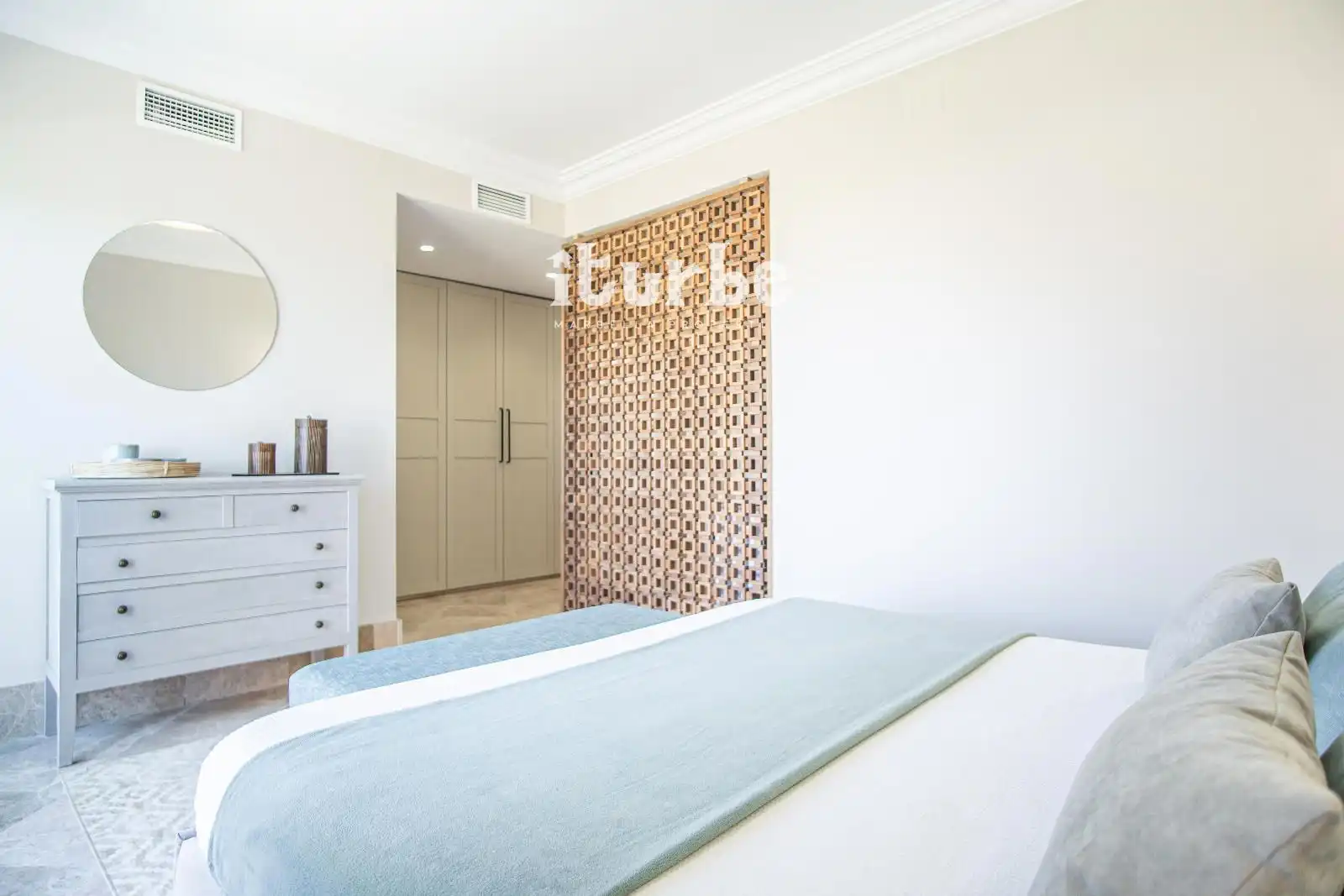 Houses for rent in Eagle-Santa Clara Golf, 14, Alto de los Monteros