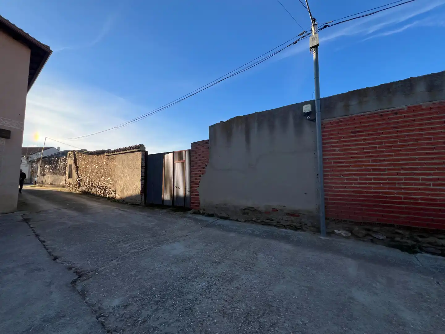 Vista exterior de Casa o xalet en venda en Santa María la Real de Nieva amb Jardí privat