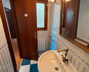 Bathroom of Flat for sale in Tordesillas