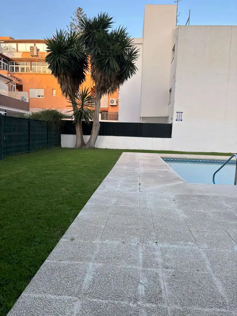 Piscina de Ático en venta en Málaga con Aire acondicionado, Terraza y Piscina