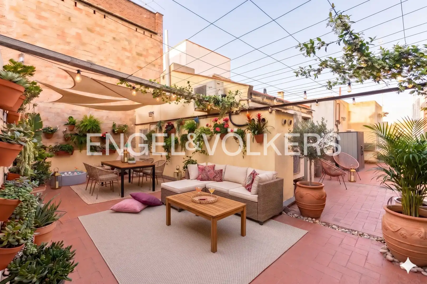 Penthouse mit Aufzug zum Verkauf in Gràcia