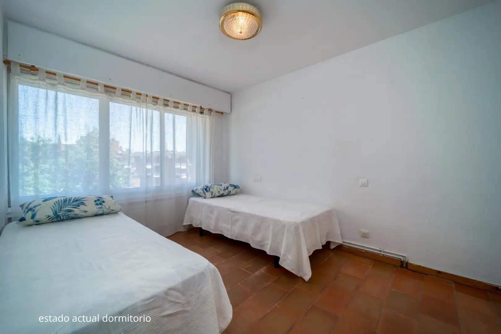 Bedroom of Detached homes for sale in Pozuelo de Alarcón  with Air Conditioner, Heating and Private garden