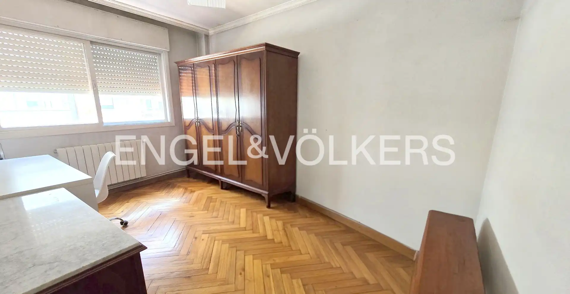 Living room of Flat for sale in Vigo   with Heating, Parquet flooring and Terrace