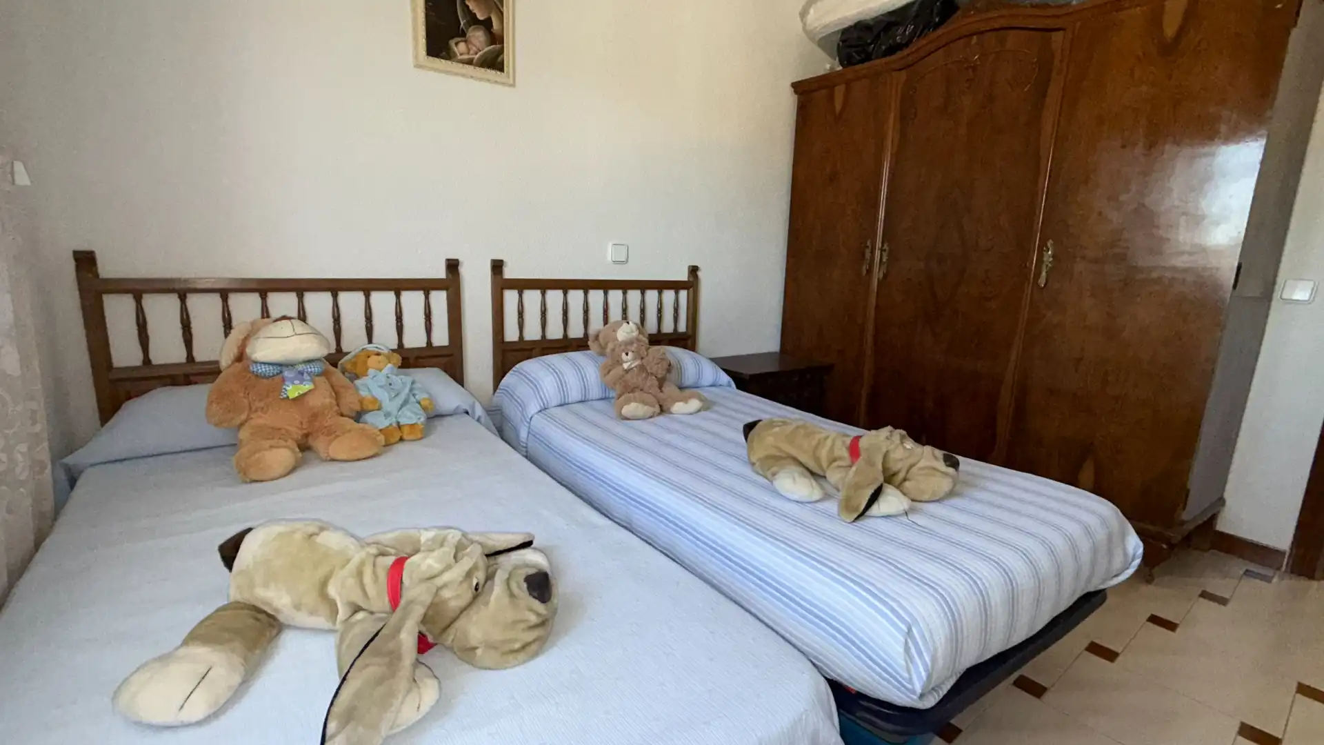 Habitación de Piso en venta en Aldea del Fresno con Aire acondicionado, Terraza y Amueblado