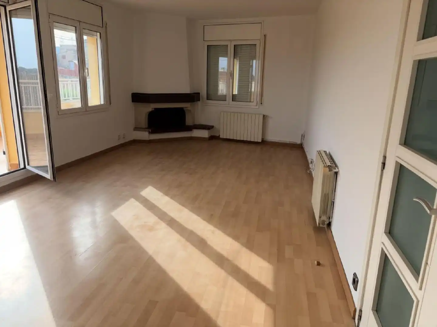 Sala d'estar de Pis en venda en La Pobla de Montornès   amb Terrassa
