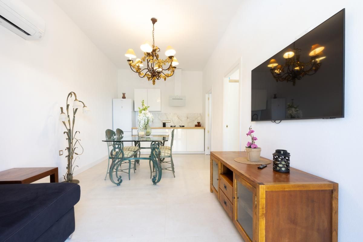 Menjador de Planta baixa de lloguer en Sant Joan de Labritja amb Jardí privat, Terrassa i Piscina