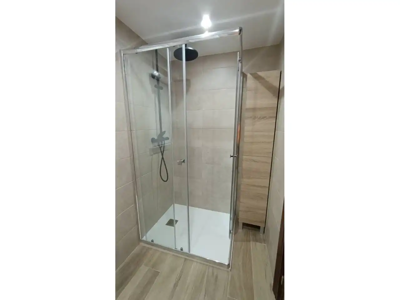 Bathroom of Flat for rent in Burgos  with Heating, Parquet flooring and Furnished