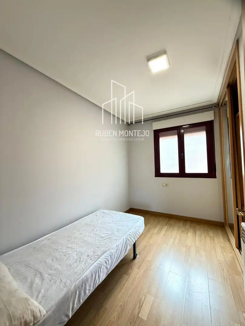 Habitación de Piso en venta en Salamanca con Calefacción, Terraza y Amueblado