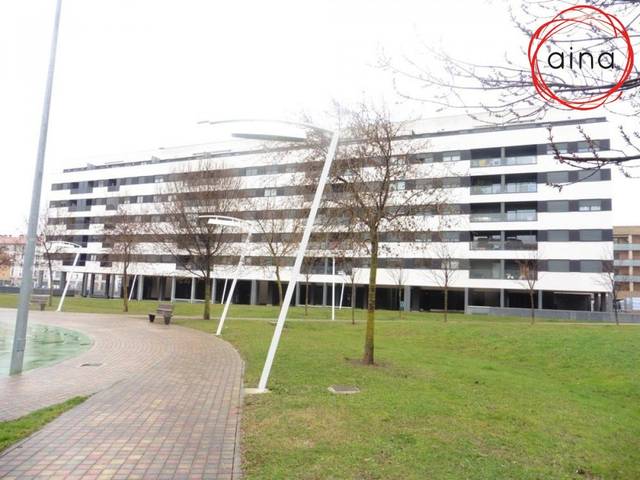 Local comercial en Alquiler en Berriozar