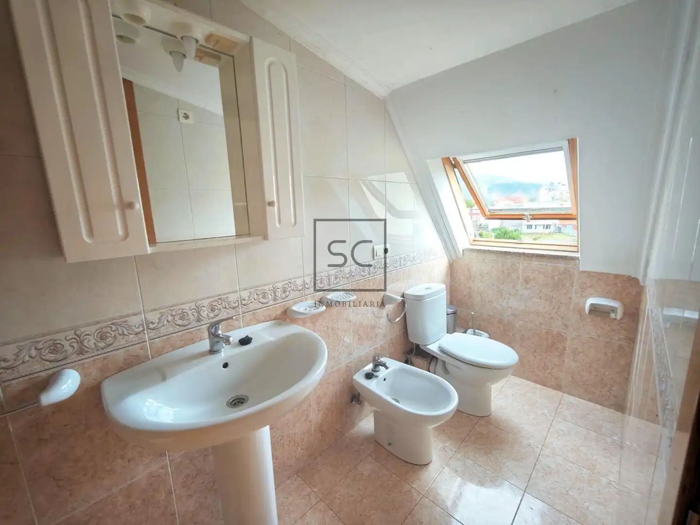 Bathroom of Attic for sale in Cedeira  with Heating and Furnished