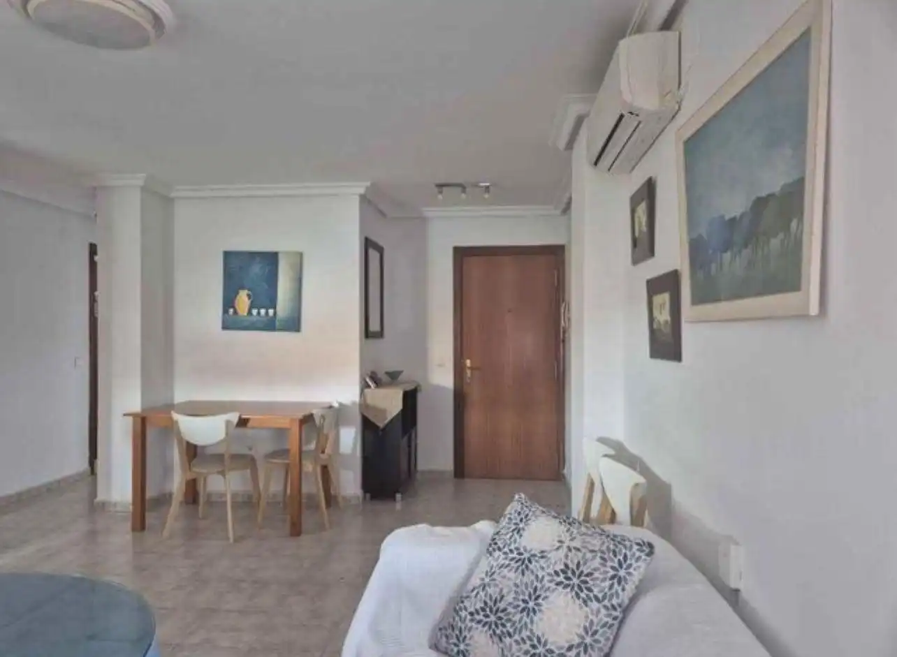 Wohnzimmer von Wohnung zur Miete in Cáceres mit Klimaanlage