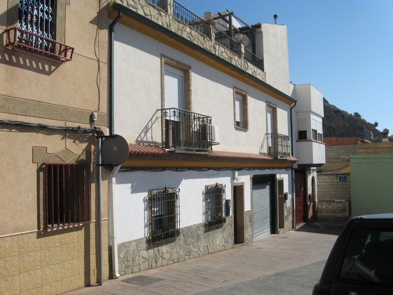 Casa adosada en venda a Ctra. Circunvalación - La Magdalena