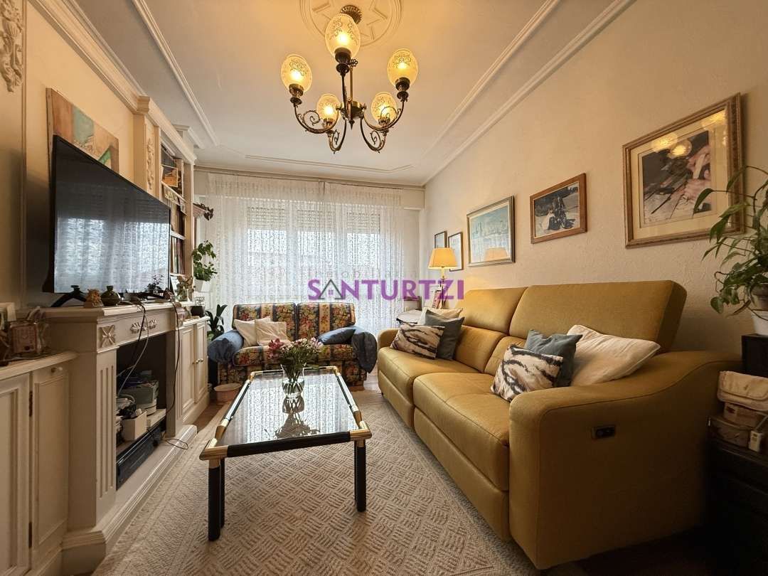 Sala de estar de Piso en venta en Portugalete con Calefacción