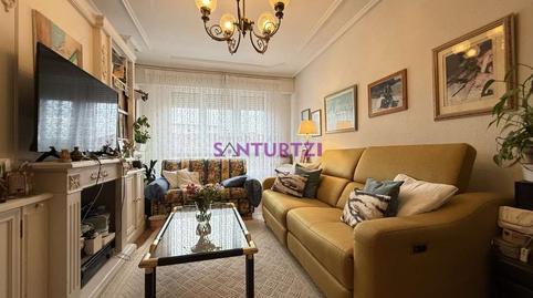 Foto 3 de Piso en venta en Azeta - Abatxolo, Portugalete