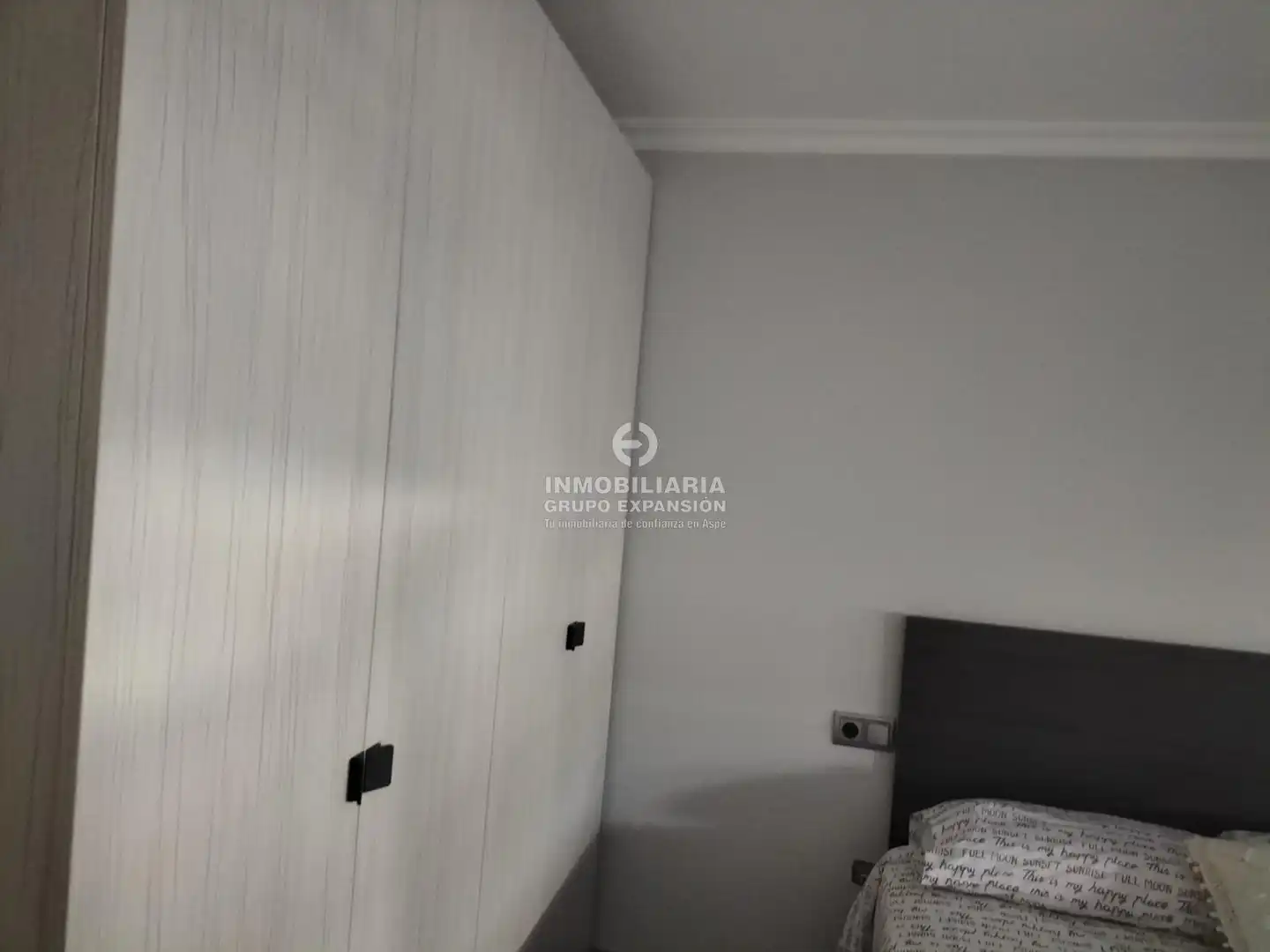 Bedroom of Duplexes for sale in Villena  with Air Conditioner, Terrace and Storage room
