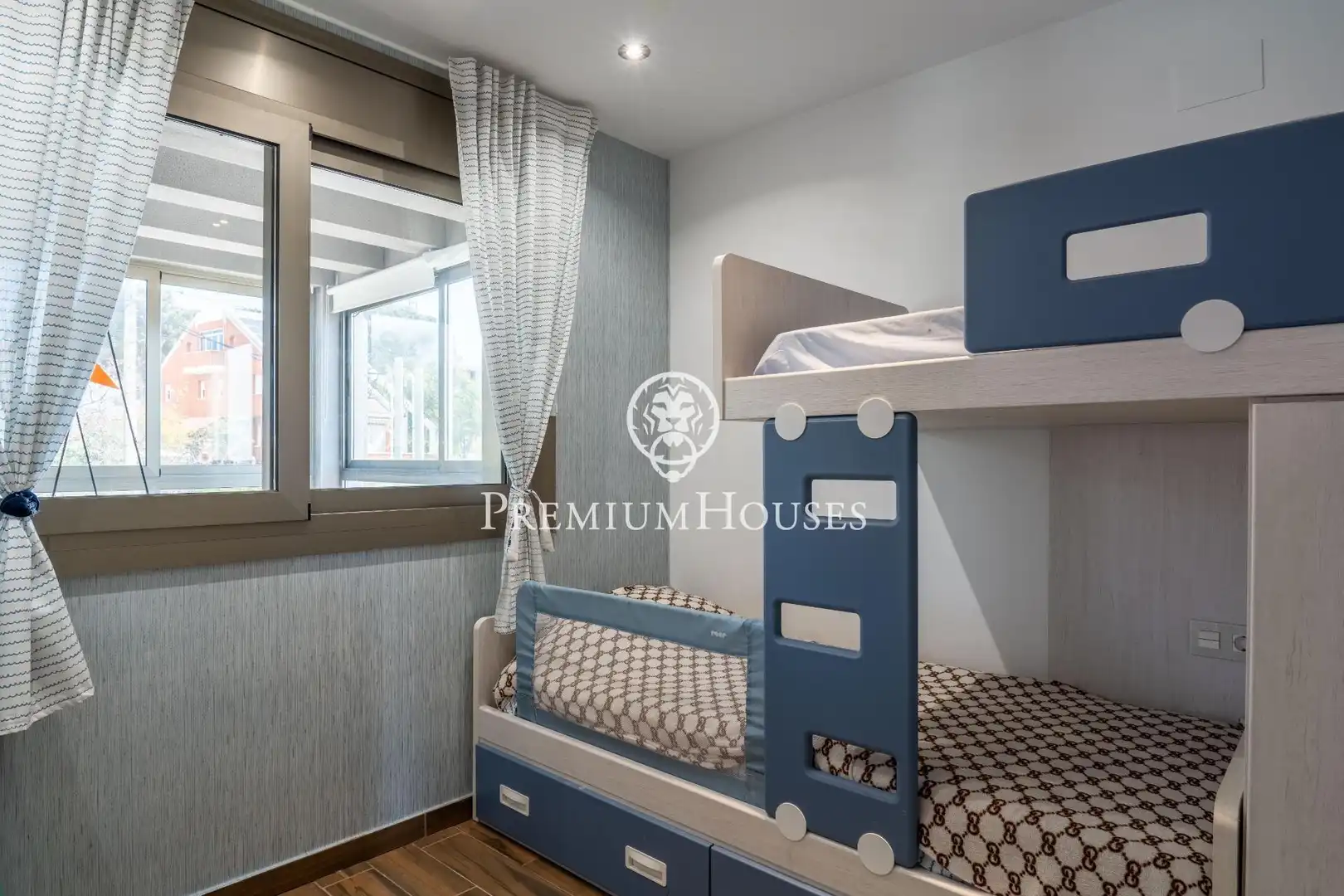 Dormitori de Casa o xalet en venda en Tarragona amb Jardí privat, Terrassa i Traster
