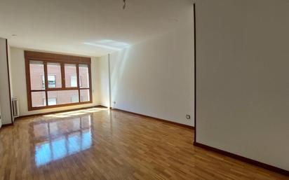 Sala d'estar de Pis en venda en Soria Capital  amb Calefacció i Traster