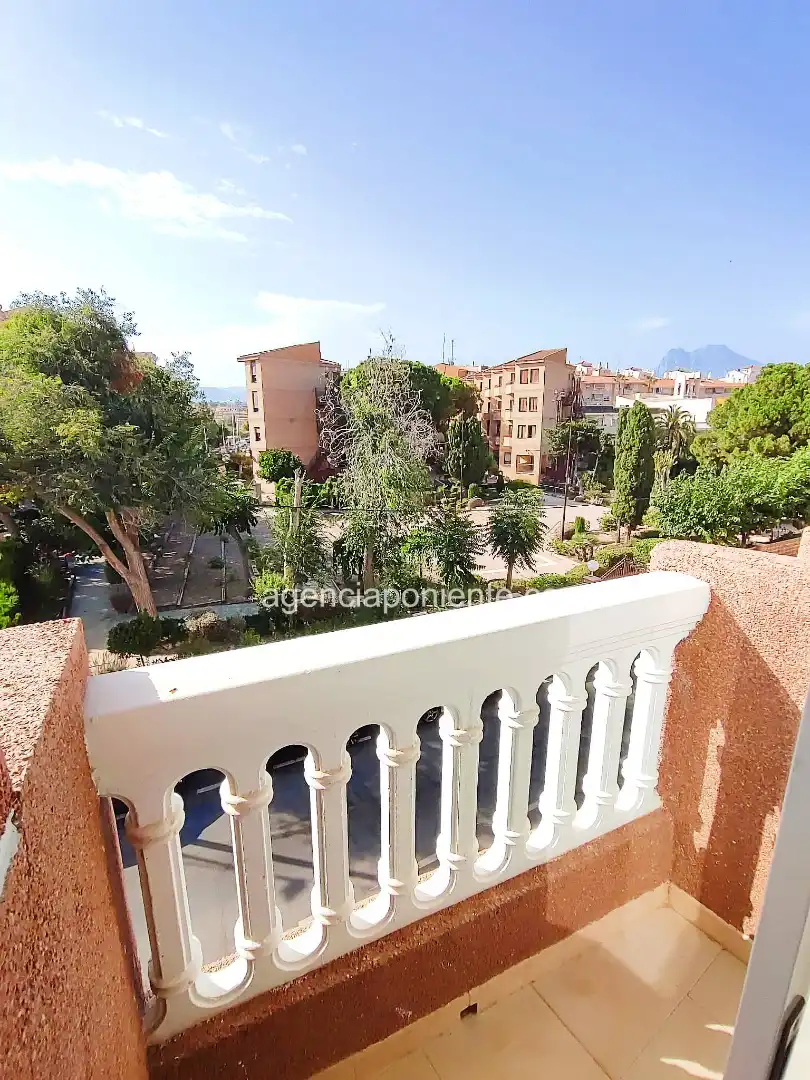 Außenansicht von Wohnung zur Miete in Villajoyosa / La Vila Joiosa mit Klimaanlage, Heizung und Terrasse