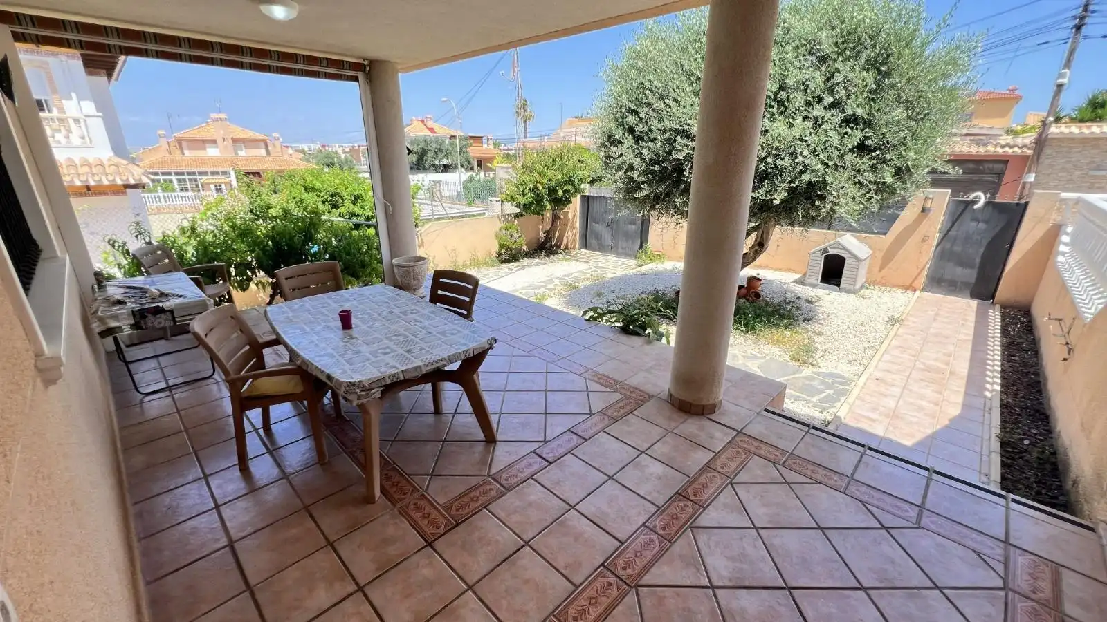 Terraza de Casa adosada en venta en Torrevieja con Aire acondicionado, Jardín privado y Terraza