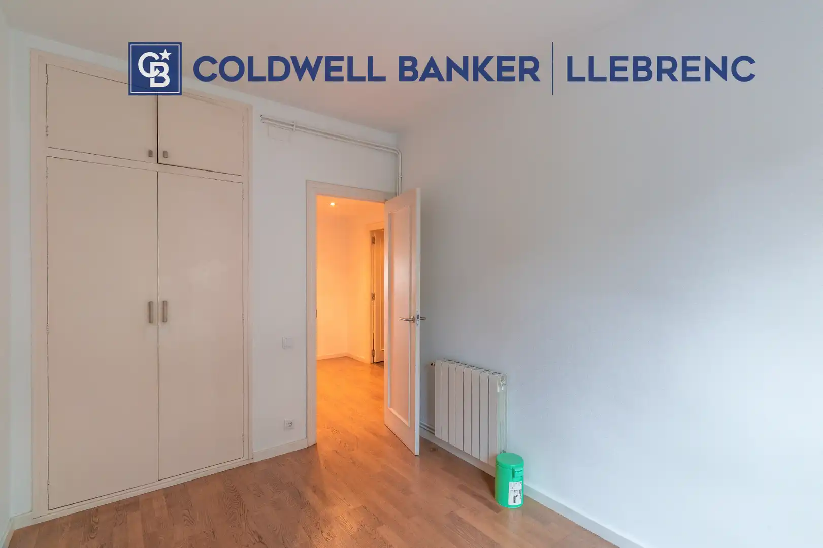 Piso en venta en Barcelona con Calefacción, Parquet y Terraza