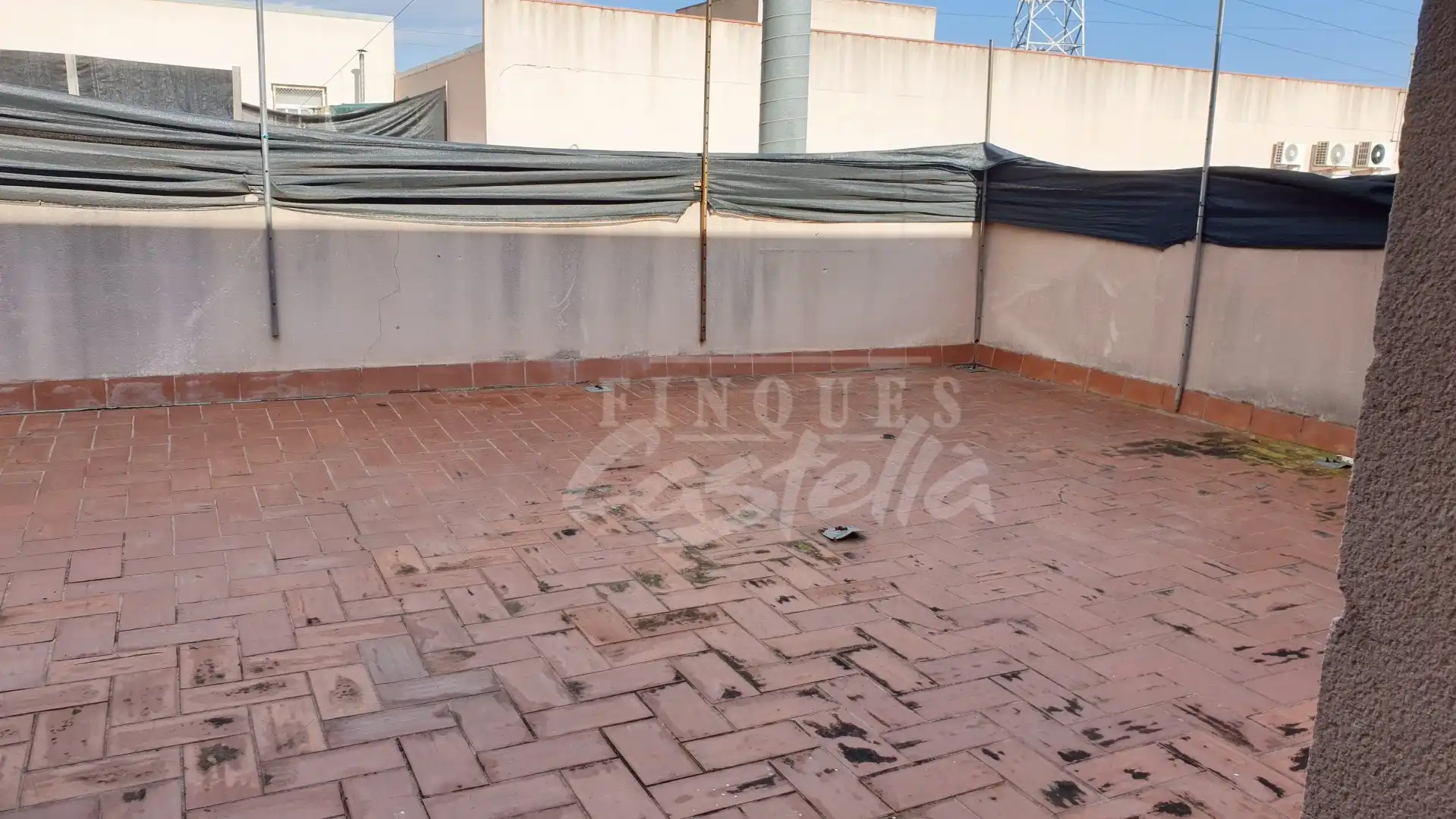Terrassa de Nau industrial en venda en Mataró