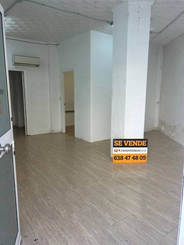 Local comercial en Alquiler en Ronda del Borx en Sueca ciudad