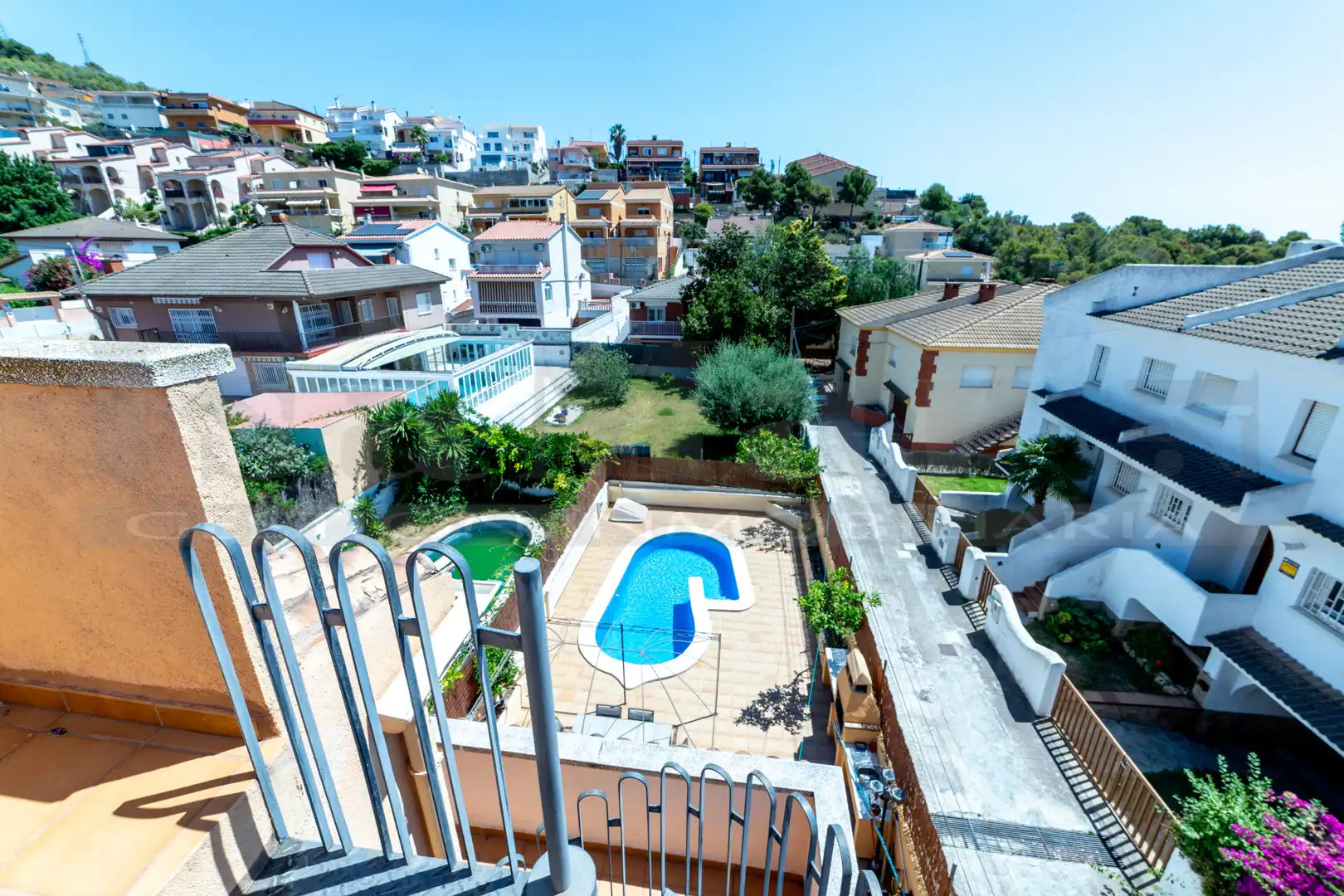 Piscina de Casa adosada en venta en Calafell con Aire acondicionado, Calefacción y Jardín privado