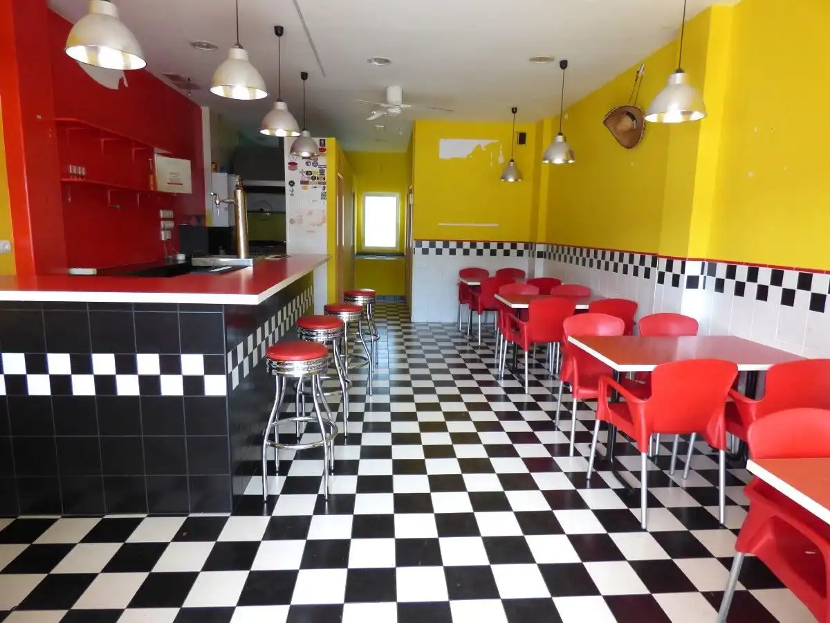 Local comercial en venta en Europa