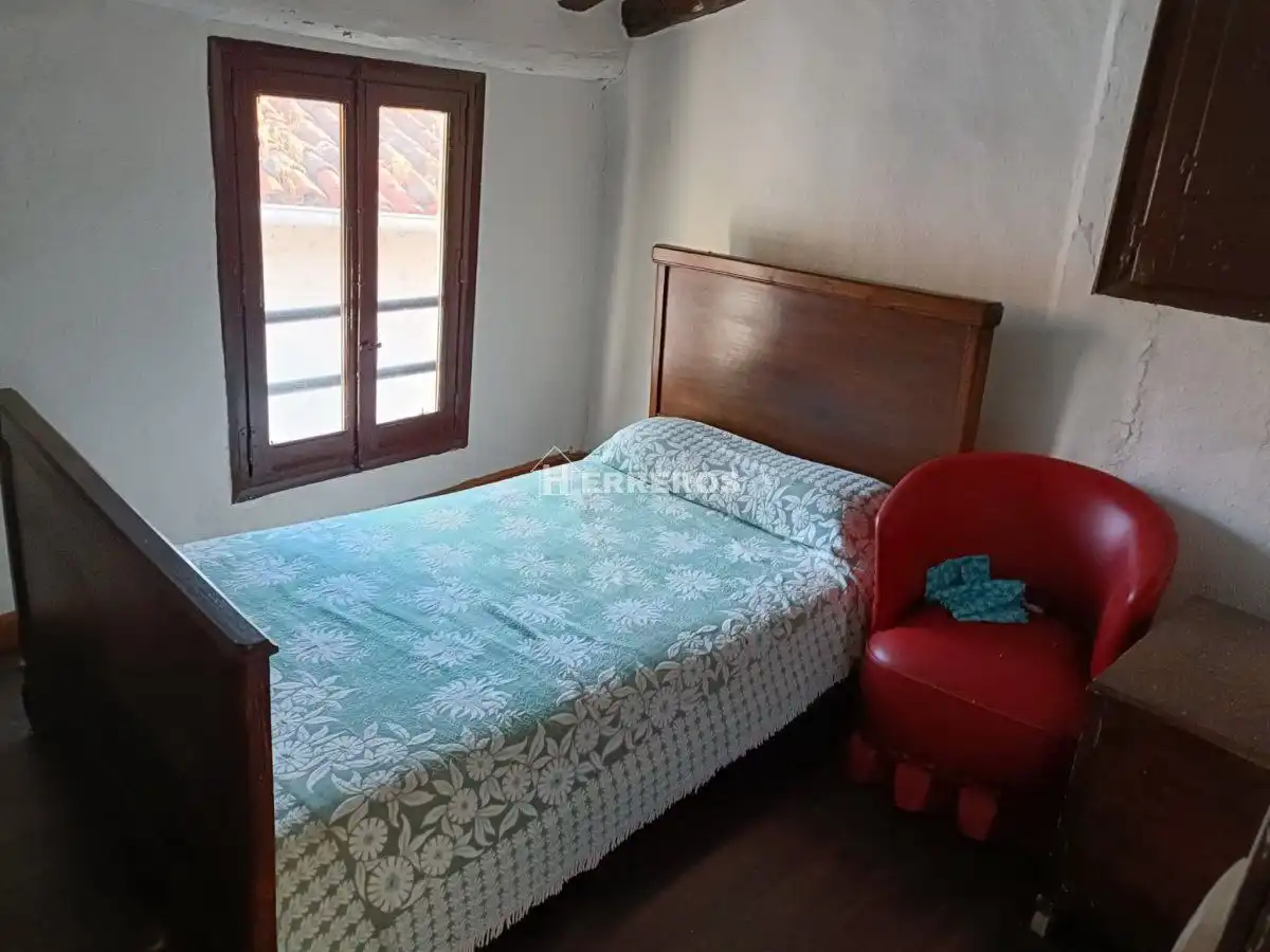 Habitación de Casa o chalet en venta en Villanueva de Cameros con Calefacción, Trastero y Balcón