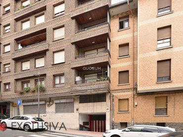 Individuel à vendre à Calle Calle de la Autonomía