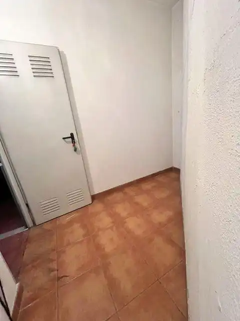 Garage zur Miete in Gijón 