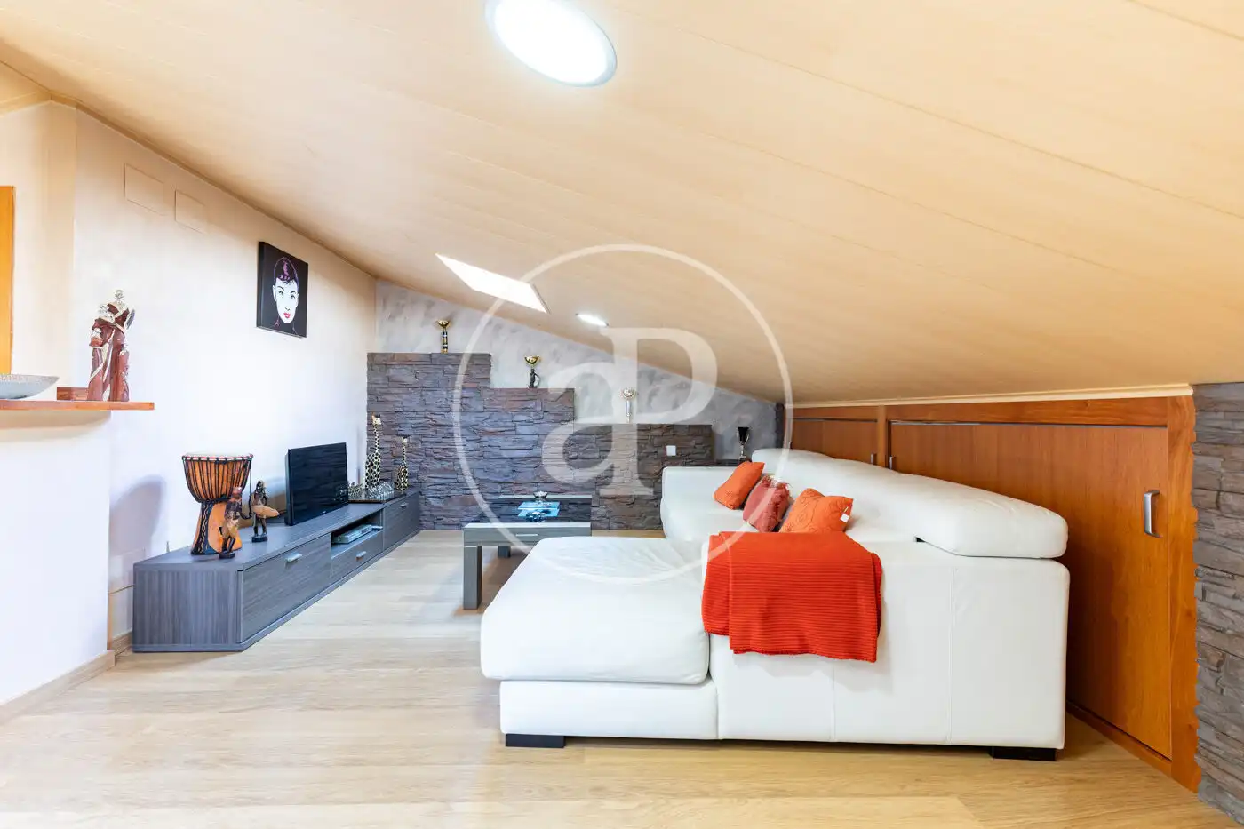 Wohnzimmer von Einfamilien-Reihenhaus zum Verkauf in Sant Quirze del Vallès mit Klimaanlage, Heizung und Privatgarten