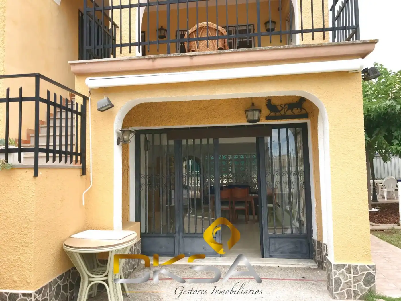Casa adosada en venda en Benicasim / Benicàssim amb Calefacció, Jardí privat i Terrassa