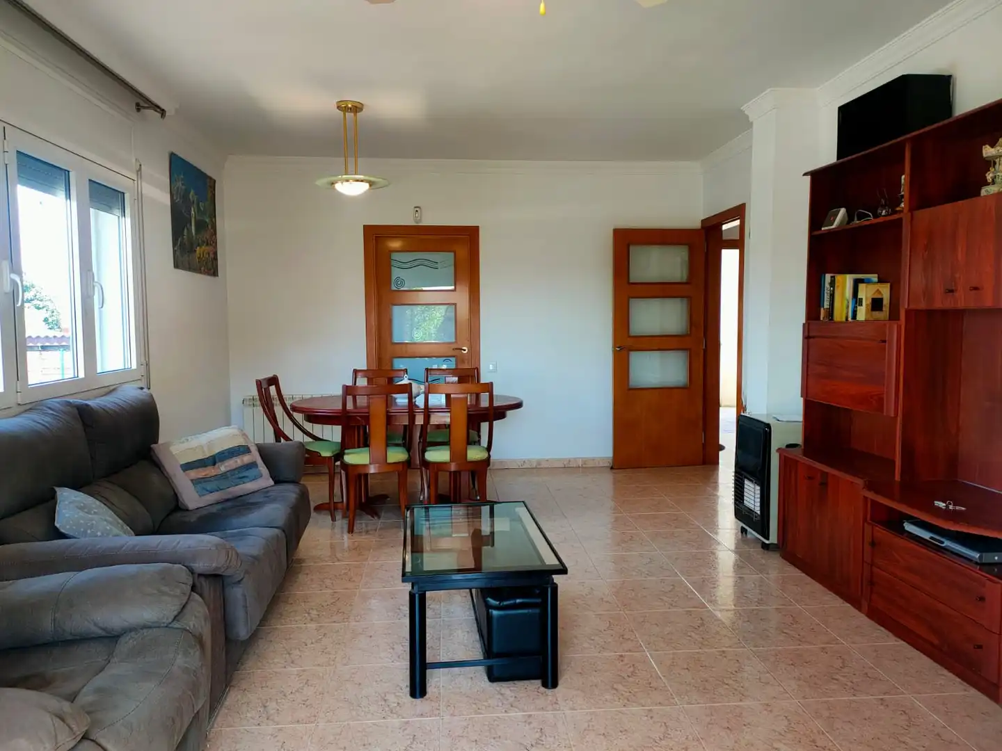 Sala d'estar de Casa o xalet en venda en Caldes de Malavella amb Calefacció, Jardí privat i Terrassa